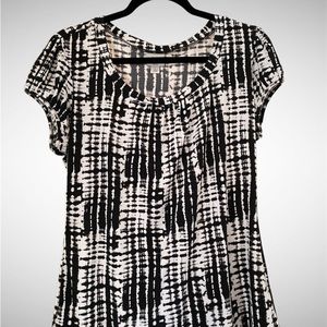 Women’s, Worthington scoop neck - size large